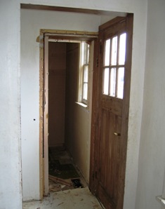 Front hall before renovation